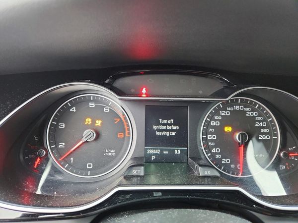 2015 AUDI A4 quattro Premium Plus