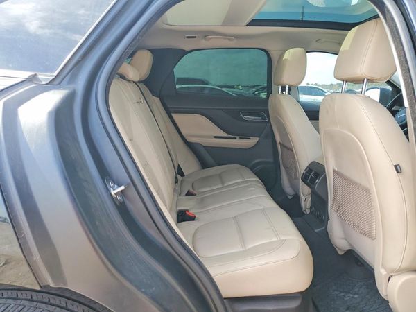 2017 JAGUAR F-PACE Prestige — PSRS
