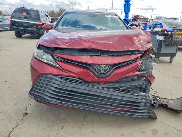 2019 TOYOTA CAMRY