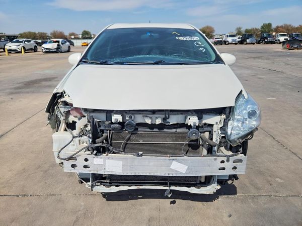 2015 TOYOTA PRIUS — DIRF