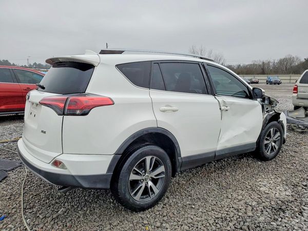 2018 TOYOTA RAV4 Adventure/XLE