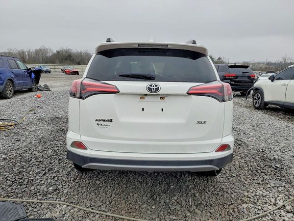 2018 TOYOTA RAV4 Adventure/XLE