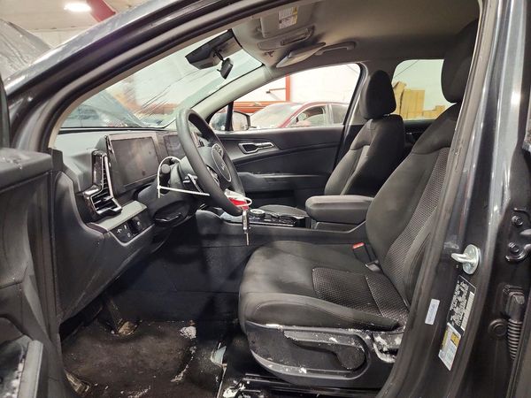 2025 KIA SPORTAGE LX