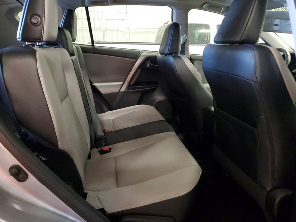 2017 TOYOTA RAV4