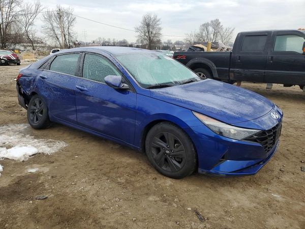 2021 HYUNDAI ELANTRA
