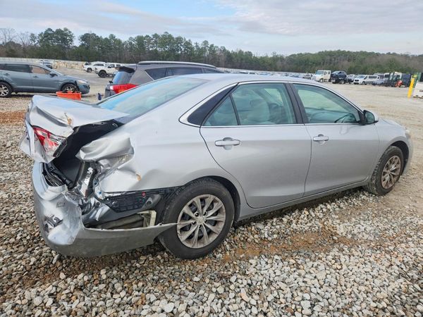 2017 TOYOTA CAMRY