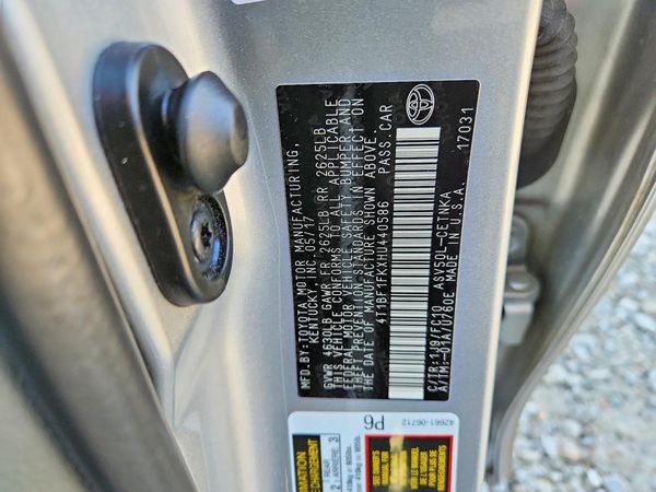 2017 TOYOTA CAMRY