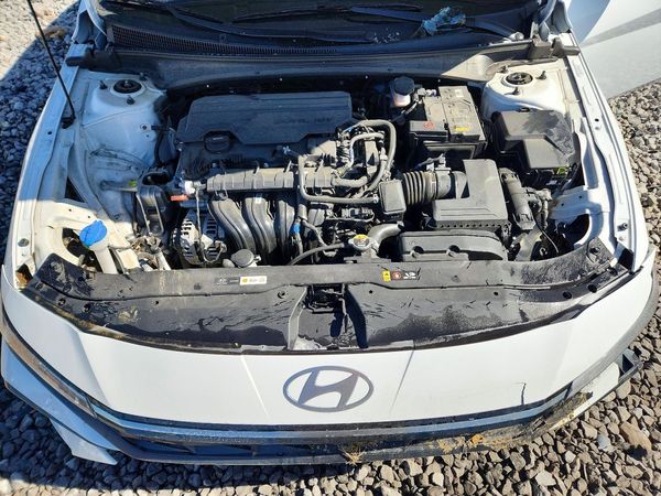 2024 HYUNDAI ELANTRA SEL w/ Convenience Pkg