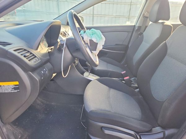 2012 HYUNDAI ACCENT GL (Middle-low grade)