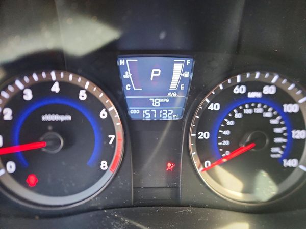 2012 HYUNDAI ACCENT GL (Middle-low grade)