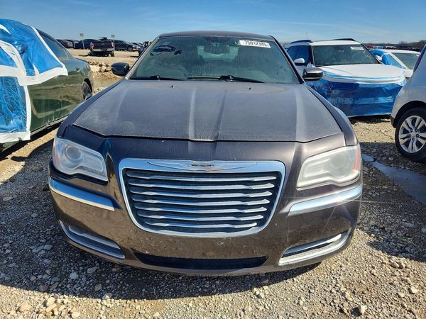 2014 CHRYSLER 300