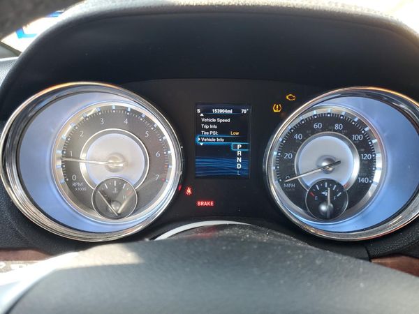2014 CHRYSLER 300