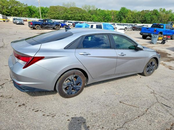 2021 HYUNDAI ELANTRA