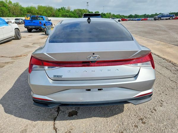 2021 HYUNDAI ELANTRA