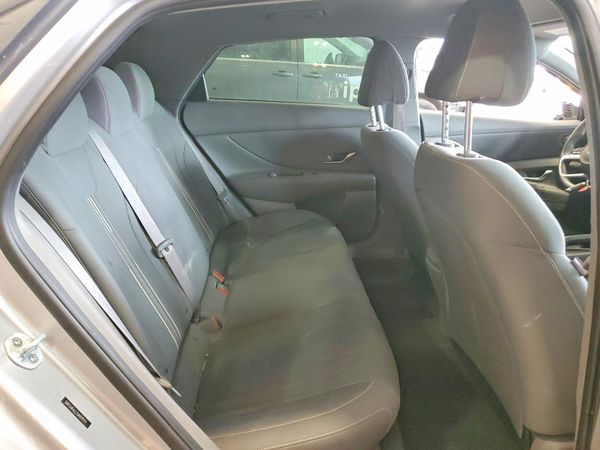 2021 HYUNDAI ELANTRA