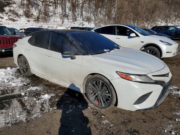 2018 TOYOTA CAMRY XSE