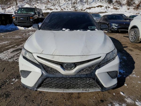 2018 TOYOTA CAMRY XSE