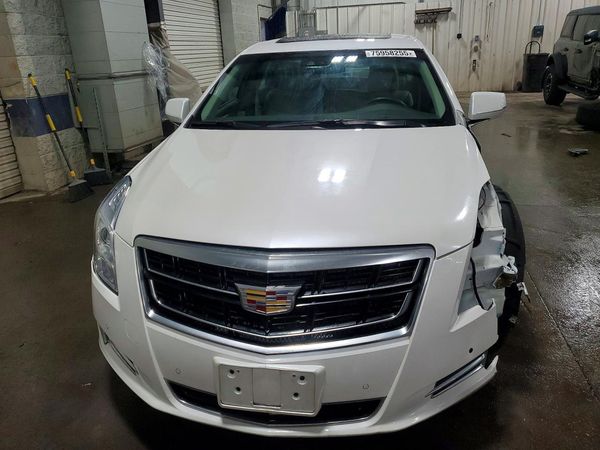 2017 CADILLAC XTS Luxury