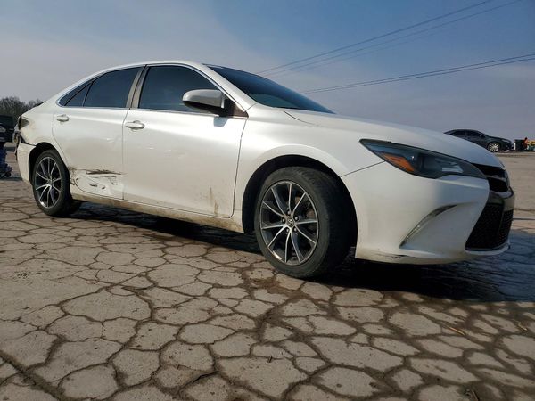 2016 TOYOTA CAMRY