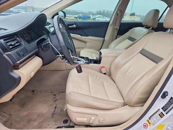 2014 TOYOTA CAMRY