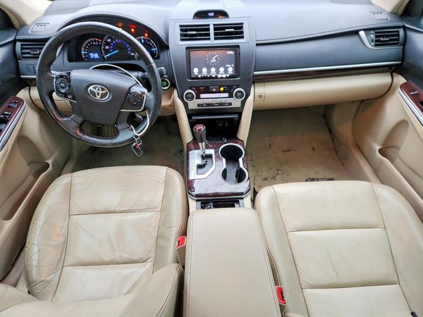 2014 TOYOTA CAMRY