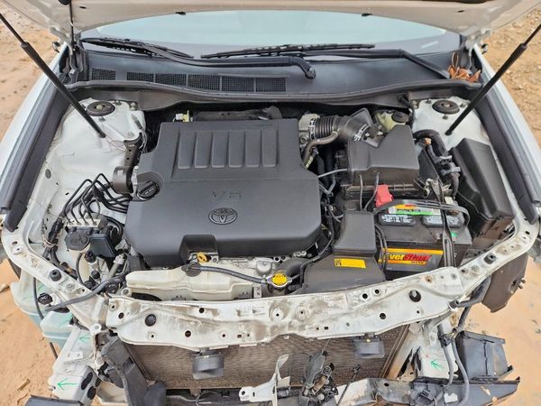 2014 TOYOTA CAMRY