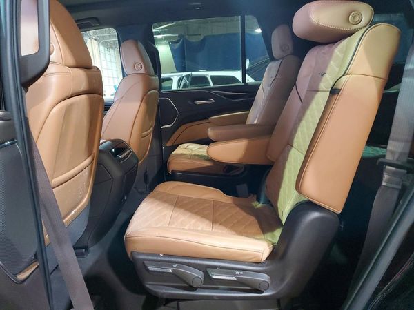 2024 CADILLAC ESCALADE Sport +Touring Pkg