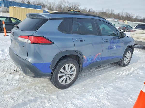 2022 TOYOTA COROLLA CROSS LE