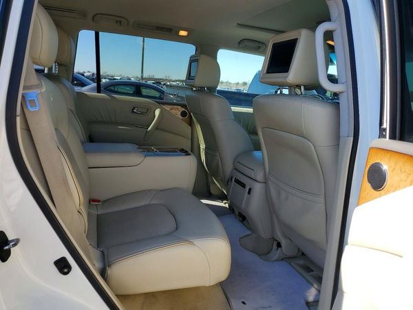 2012 INFINITI QX56