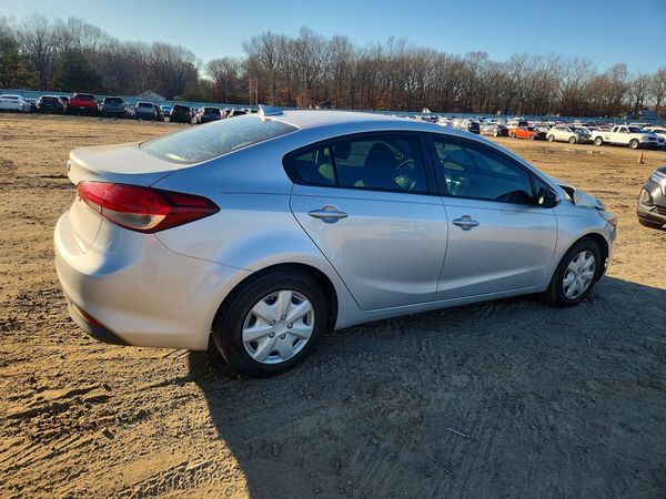 2018 KIA FORTE