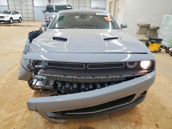 2020 DODGE CHALLENGER SXT