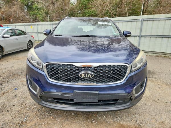 2017 KIA SORENTO L, LX
