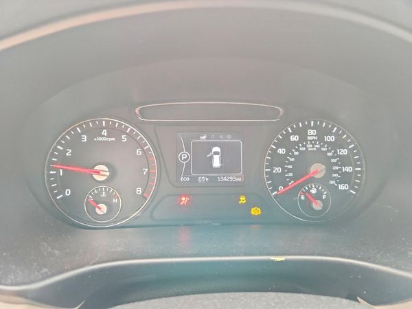 2017 KIA SORENTO L, LX