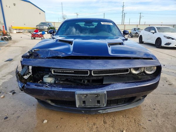 2016 DODGE CHALLENGER SXT