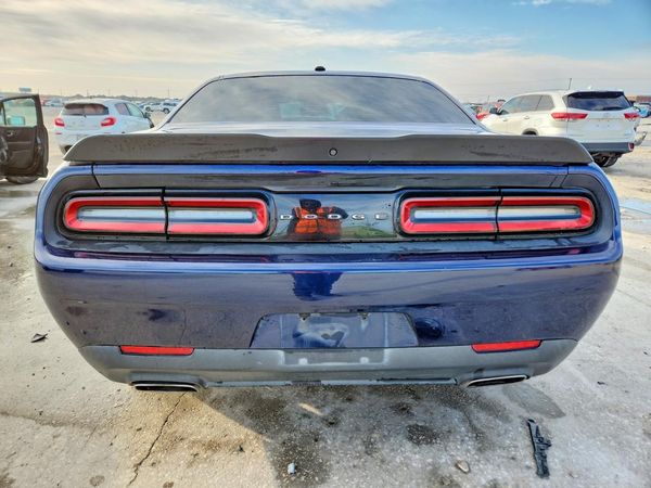 2016 DODGE CHALLENGER SXT
