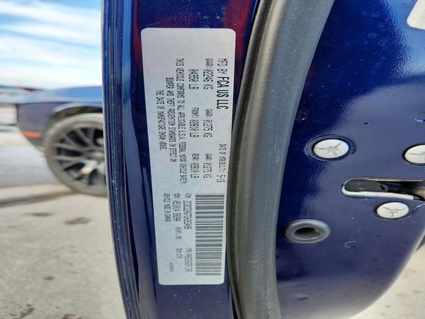 2016 DODGE CHALLENGER SXT