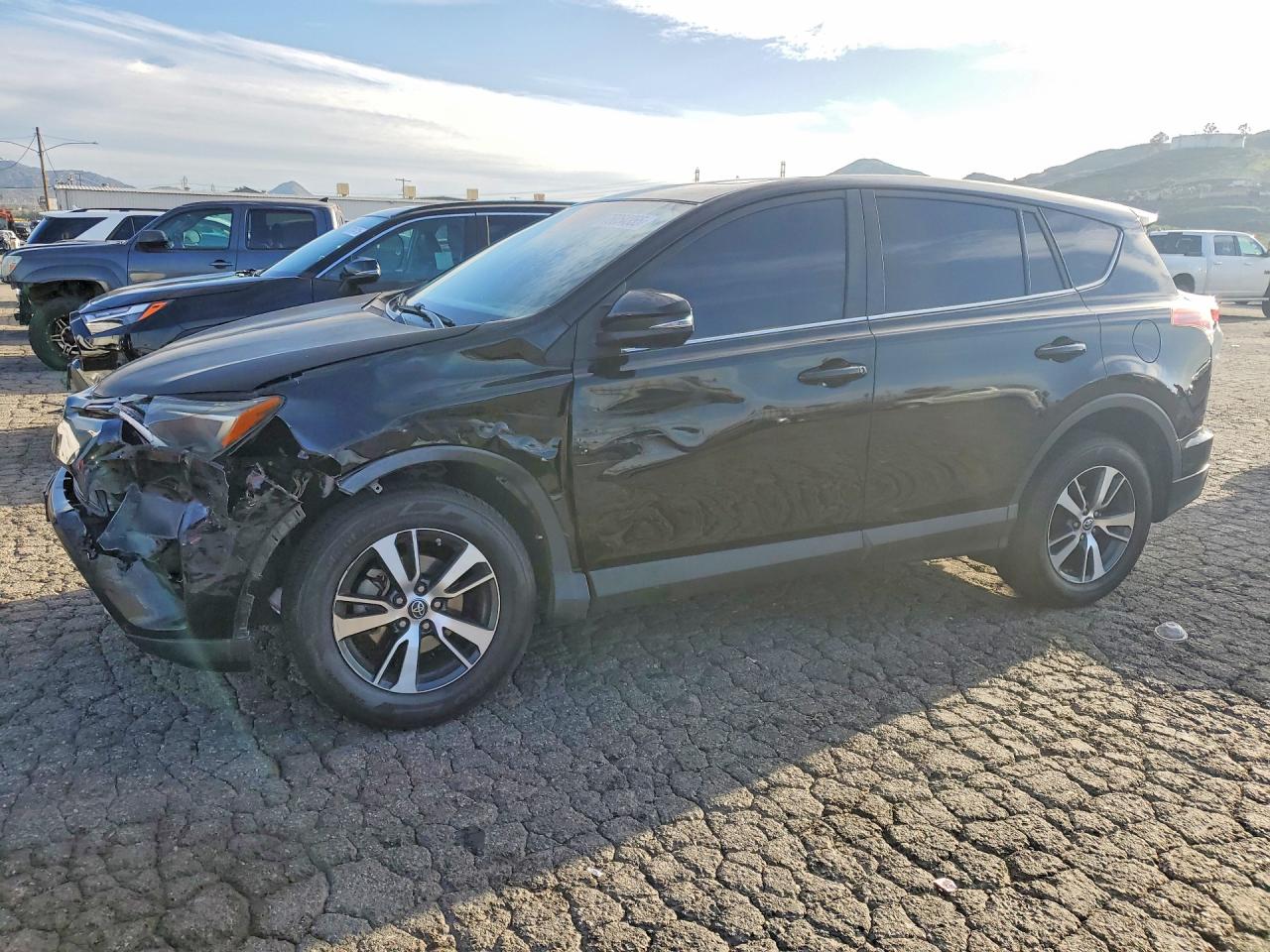 2018 TOYOTA RAV4 Adventure/XLE