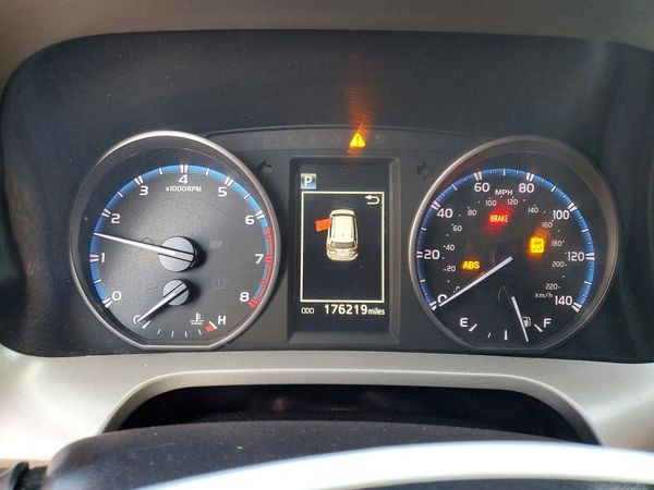2018 TOYOTA RAV4 Adventure/XLE