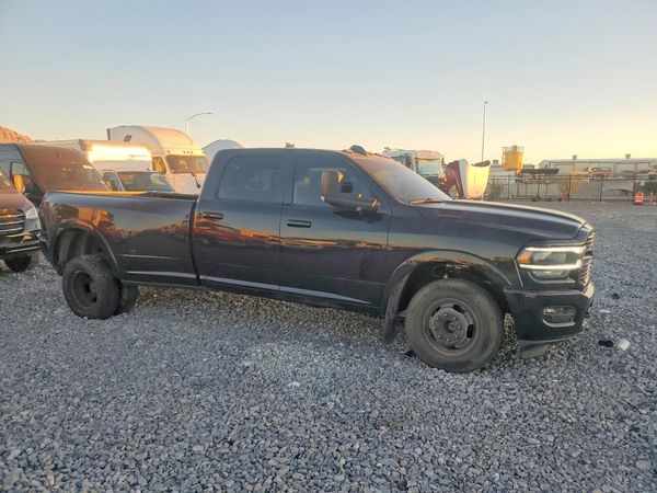 2022 RAM 3500 LARAMIE CREW CAB 4X4