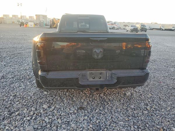 2022 RAM 3500 LARAMIE CREW CAB 4X4