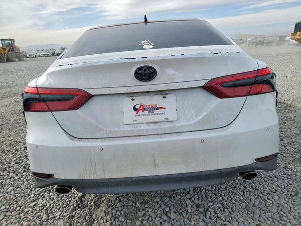 2019 TOYOTA CAMRY