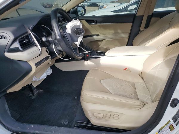 2019 TOYOTA CAMRY