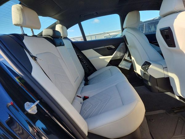 2025 BMW 530 xDrive