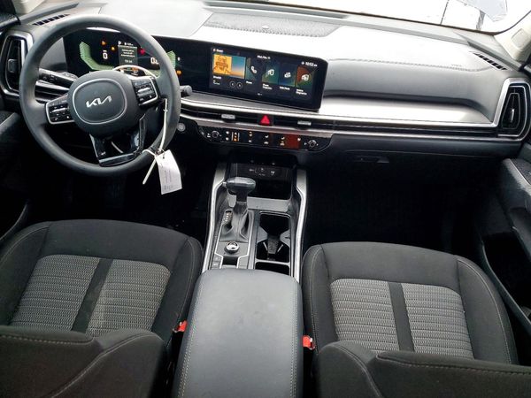2025 KIA SORENTO LX