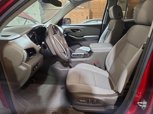 2020 CHEVROLET TRAVERSE LT