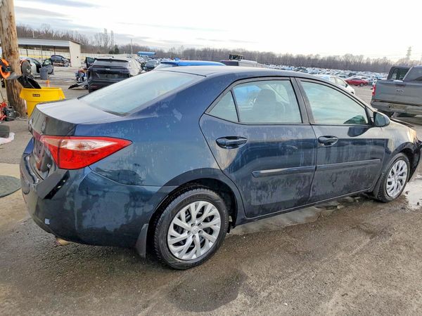 2018 TOYOTA COROLLA