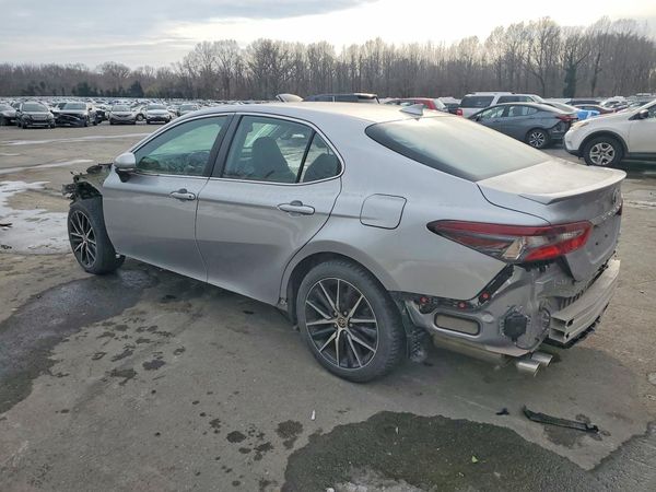 2022 TOYOTA CAMRY