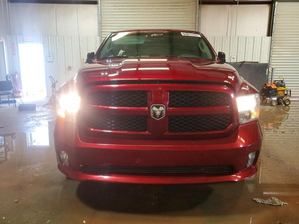 2018 RAM 1500 ST