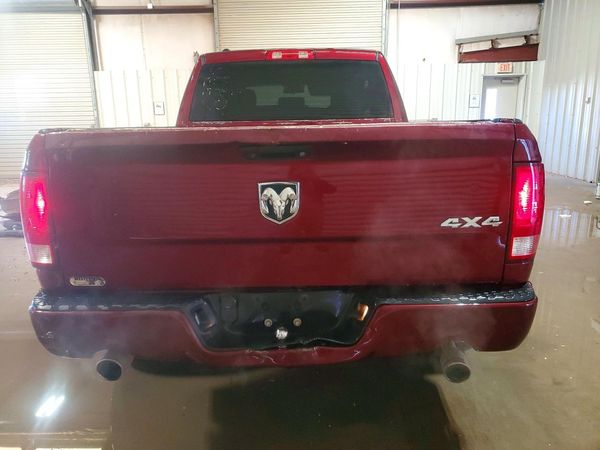 2018 RAM 1500 ST