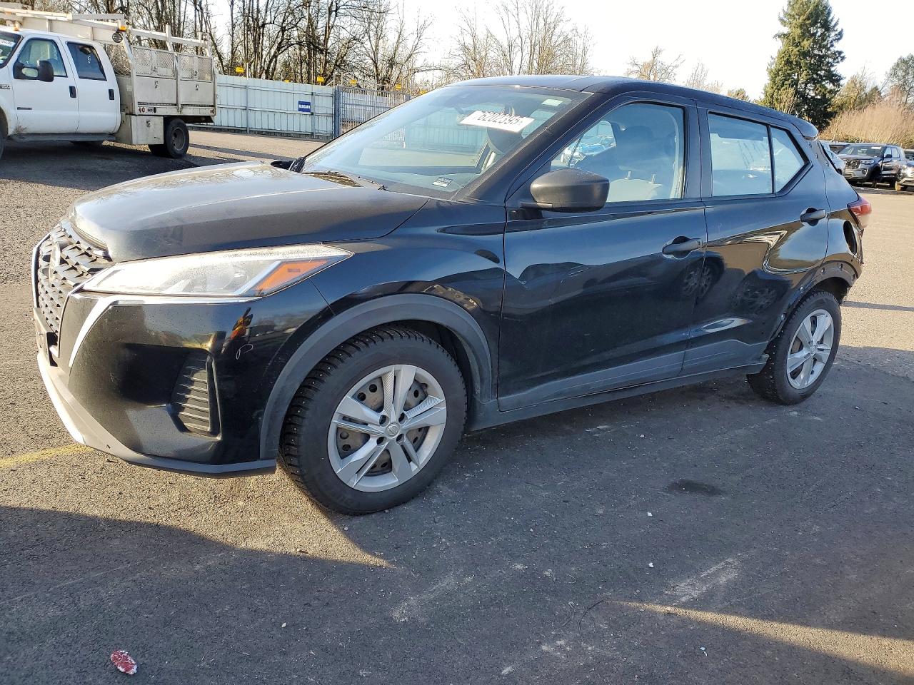 2021 NISSAN KICKS S